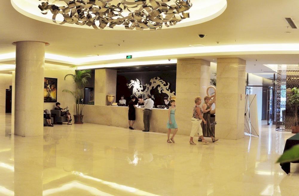 Changchun Ya Tai Hotel Exteriör bild