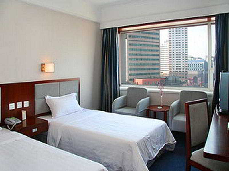 Changchun Ya Tai Hotel Exteriör bild